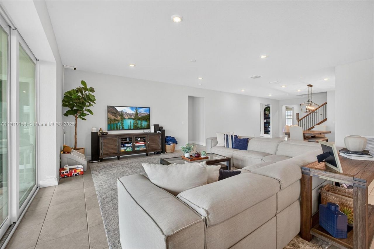 10190 SW Captiva Dr, Port Saint Lucie, FL 34987 Photo