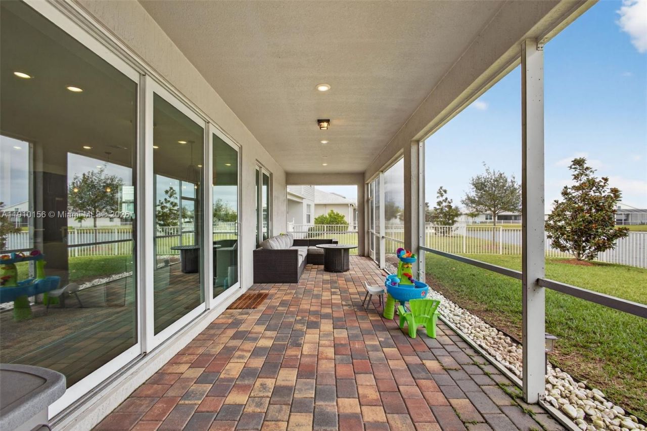 10190 SW Captiva Dr, Port Saint Lucie, FL 34987 Photo