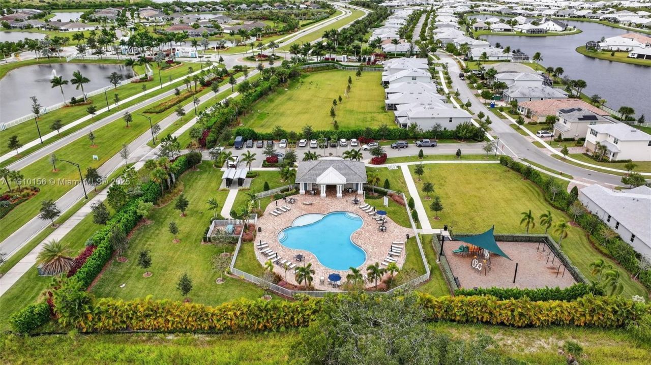 10190 SW Captiva Dr, Port Saint Lucie, FL 34987 Photo