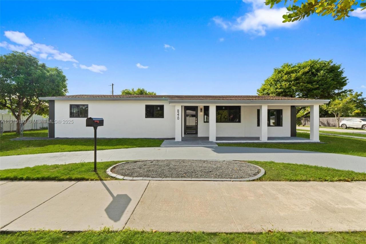 8370 SW 46th St, Miami, FL 33155 Photo