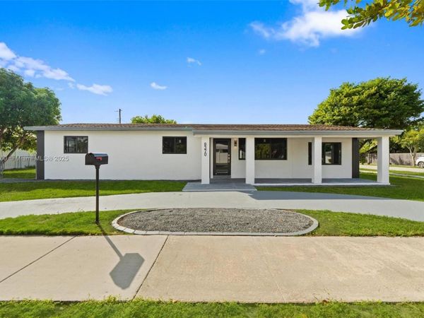 8370 SW 46th St, Miami, FL 33155
