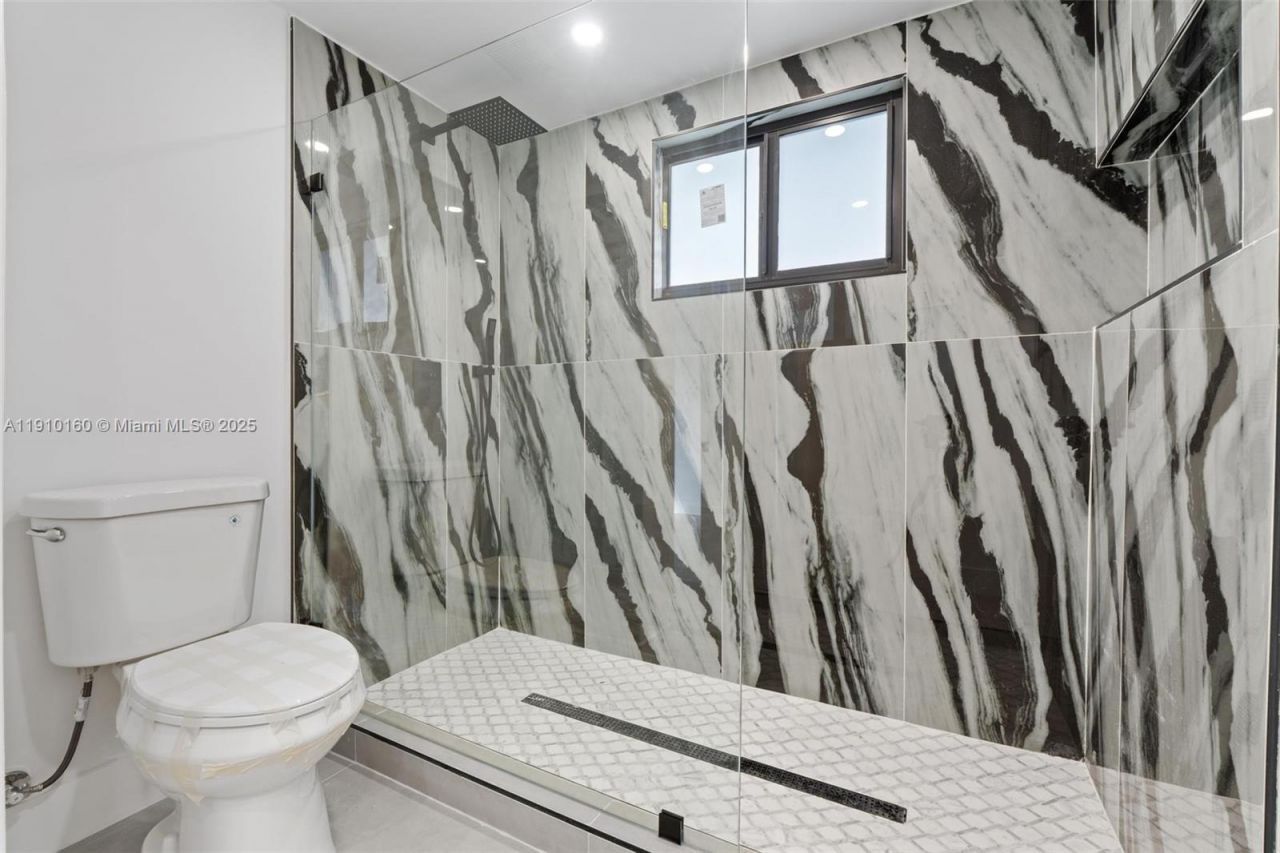 8370 SW 46th St, Miami, FL 33155 Photo