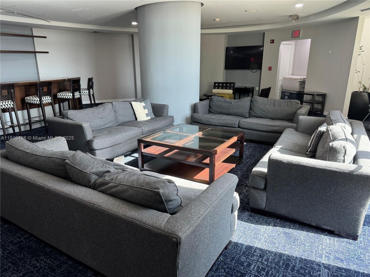 9055 SW 73rd Ct, Unit 406, Miami, FL 33156 Photo