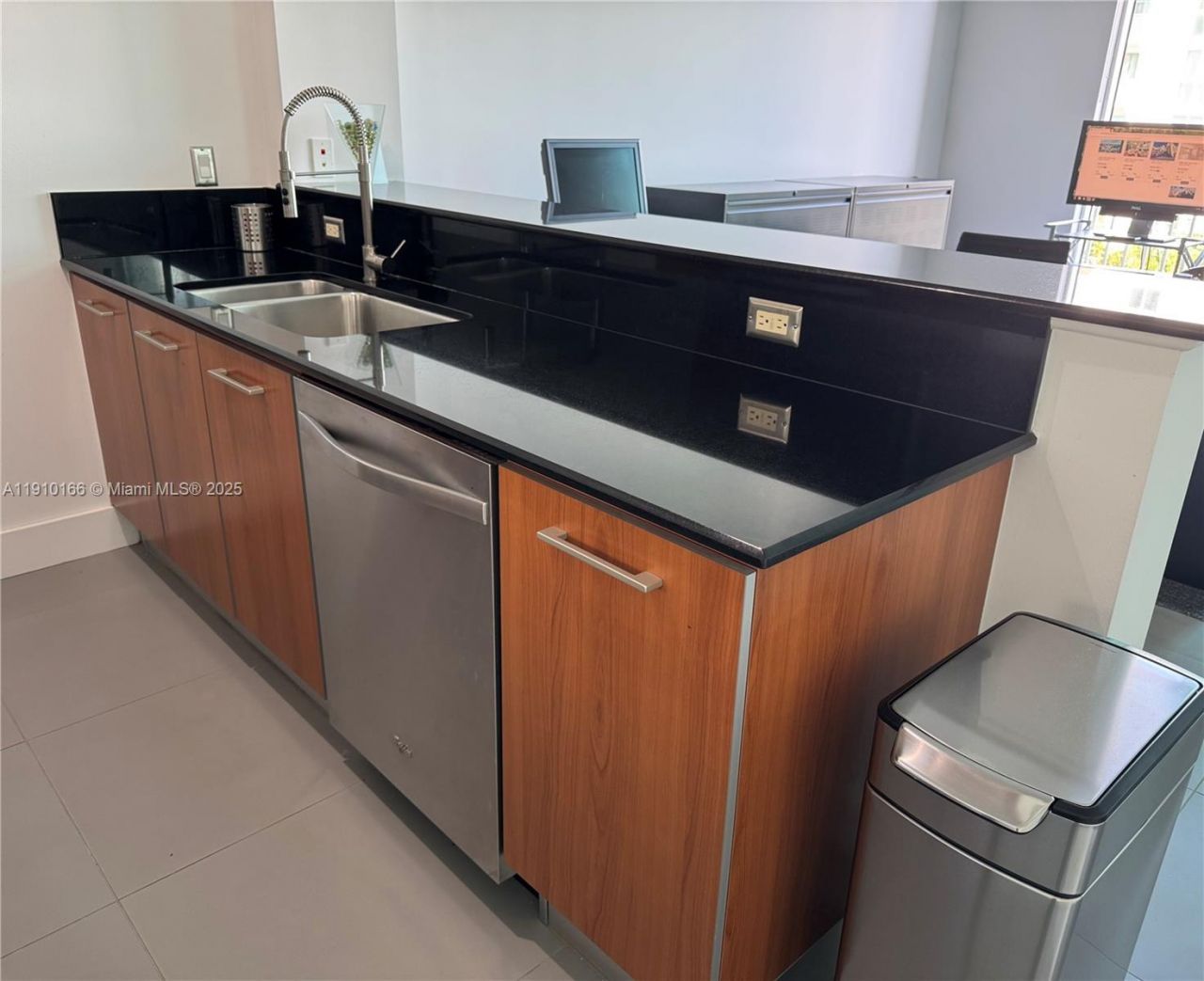 9055 SW 73rd Ct, Unit 406, Miami, FL 33156 Photo