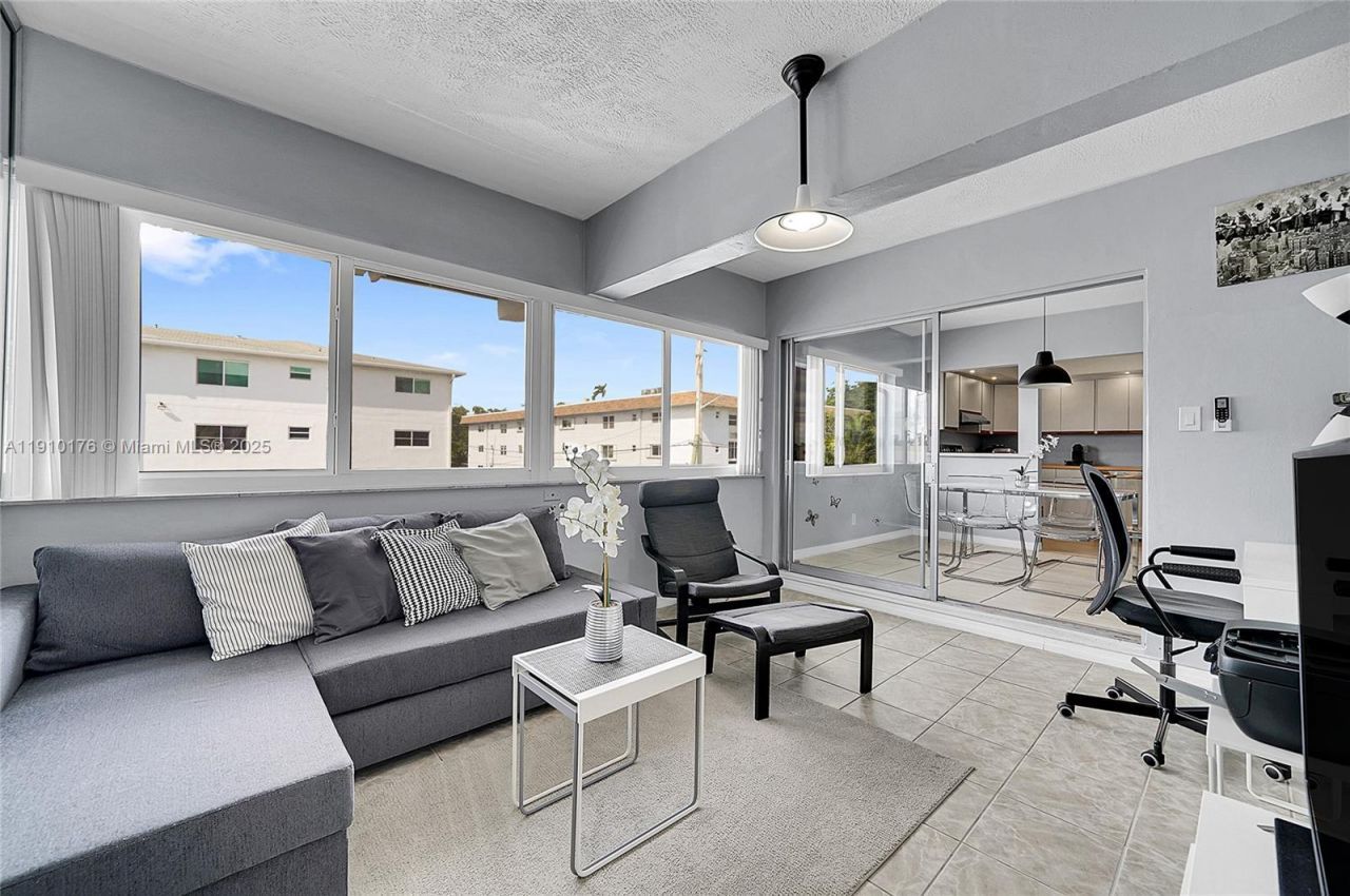 801 Atlantic Shores Blvd, Unit 203, Hallandale Beach, FL 33009 Photo