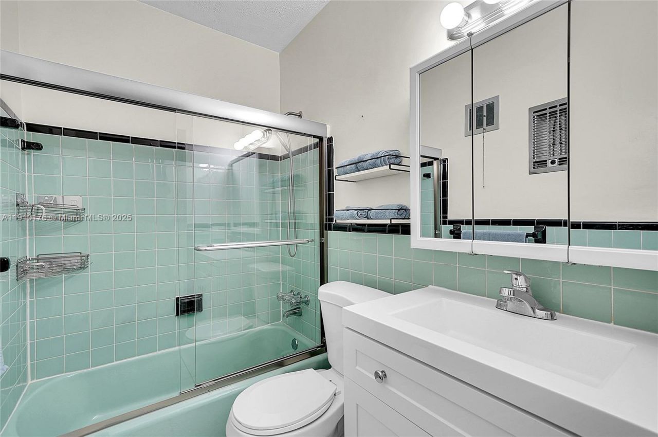 801 Atlantic Shores Blvd, Unit 203, Hallandale Beach, FL 33009 Photo
