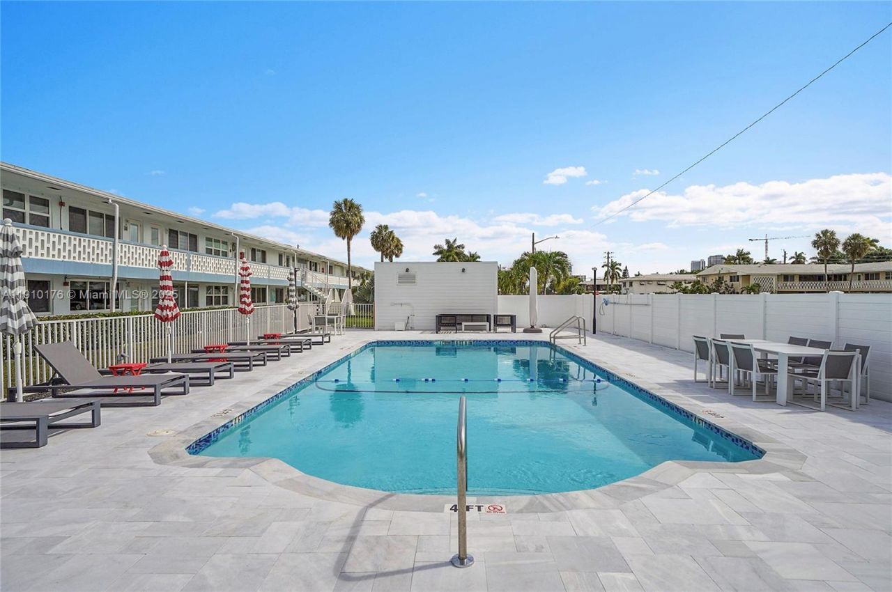 801 Atlantic Shores Blvd, Unit 203, Hallandale Beach, FL 33009 Photo