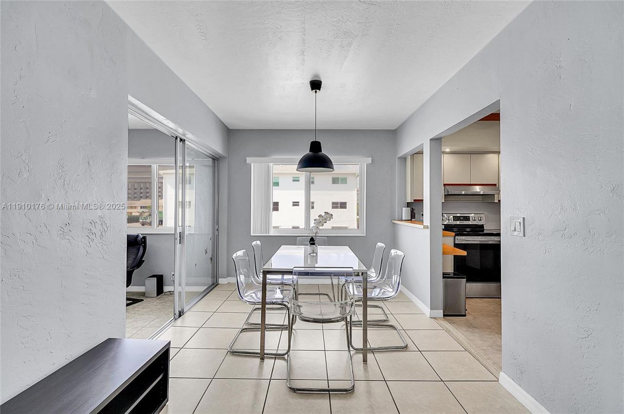 801 Atlantic Shores Blvd, Unit 203, Hallandale Beach, FL 33009 Photo