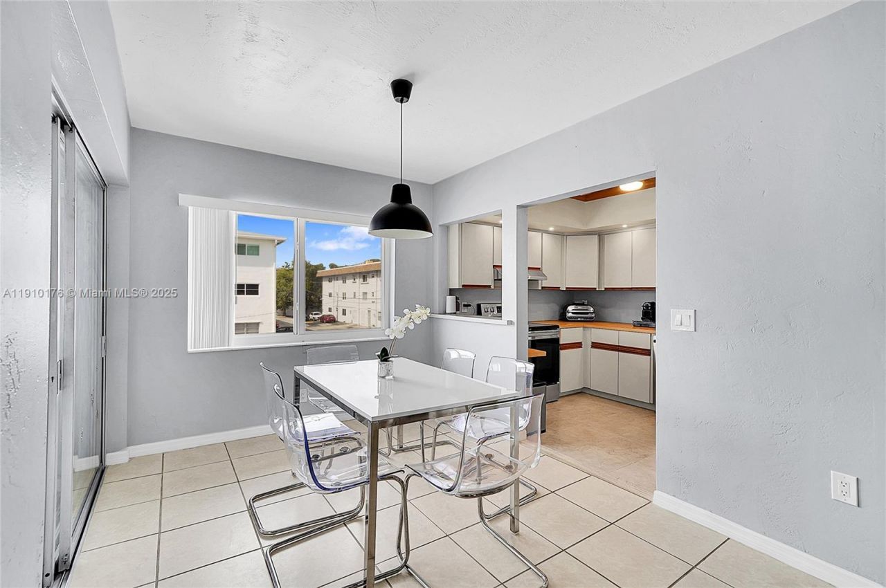 801 Atlantic Shores Blvd, Unit 203, Hallandale Beach, FL 33009 Photo