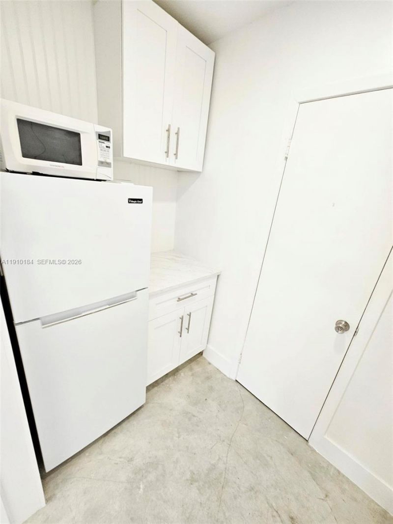9301 SW 37 Street, Unit 4, Miami, FL 33165 Photo