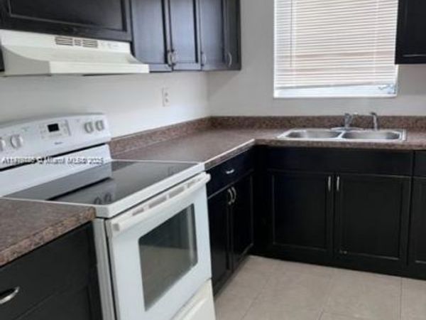 2601 SW 5th St, Fort Lauderdale, FL 33312