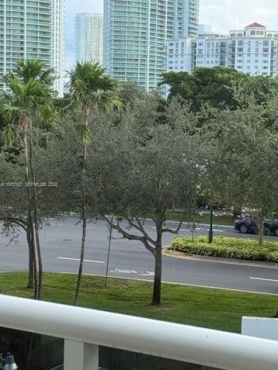 3625 N Country Club Dr, Unit 304, Aventura, FL 33180 Photo