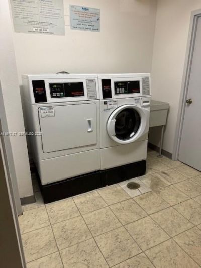 3625 N Country Club Dr, Unit 304, Aventura, FL 33180 Photo