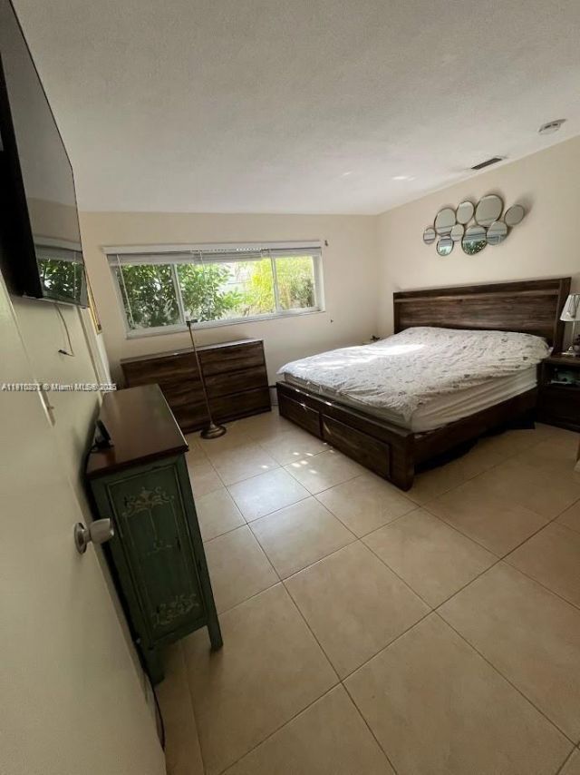 1148 Johnson St, Hollywood, FL 33019 Photo