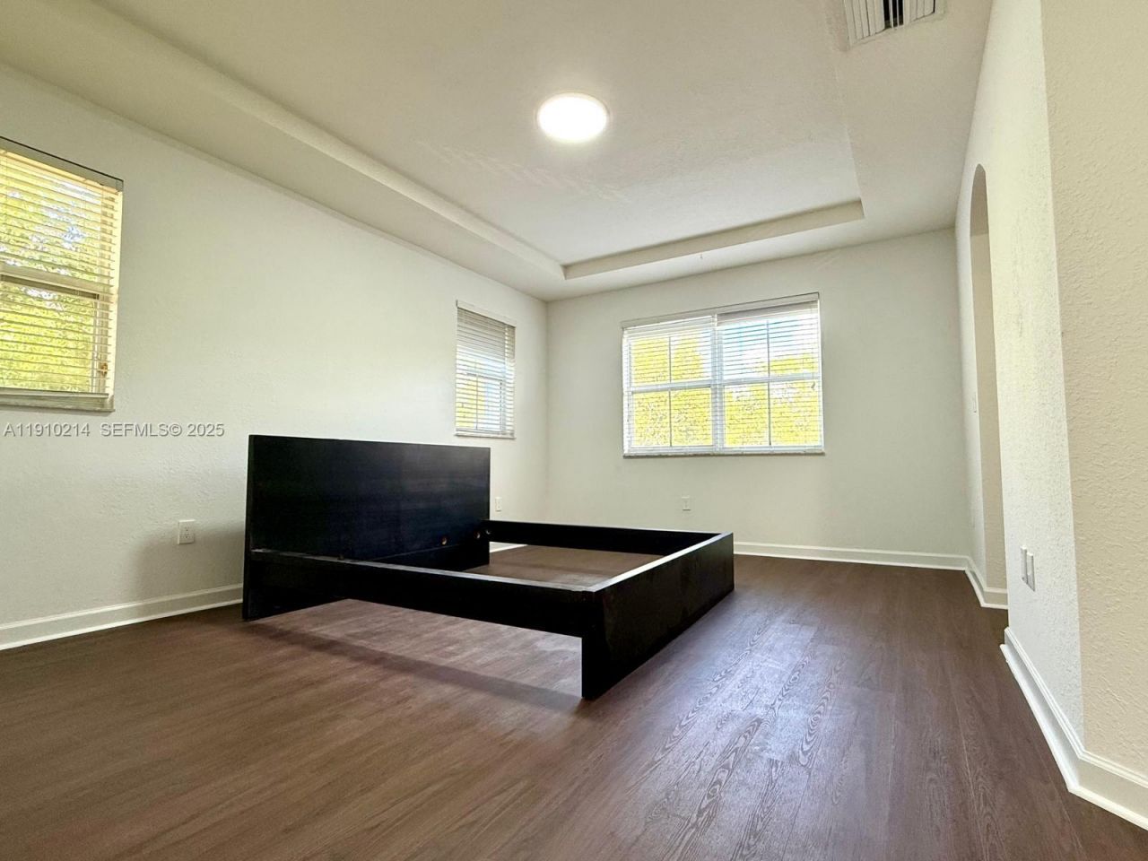 8675 NW 109th Ct, Doral, FL 33178 Photo