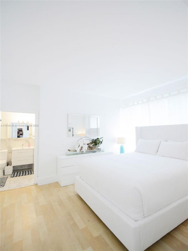 1342 Drexel Ave, Unit 105, Miami Beach, FL 33139 Photo