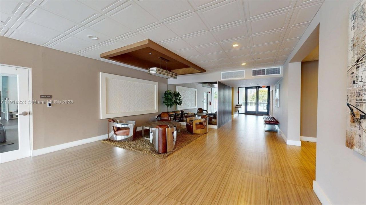 3675 N Country Club Dr, Unit 1610, Aventura, FL 33180 Photo