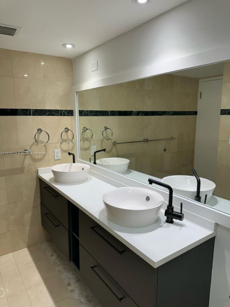 251 Crandon Blvd, Unit 430, Key Biscayne, FL 33149 Photo