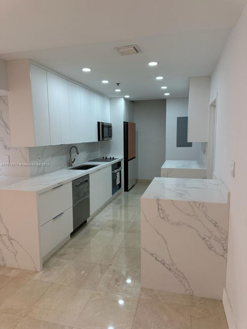 251 Crandon Blvd, Unit 430, Key Biscayne, FL 33149 Photo