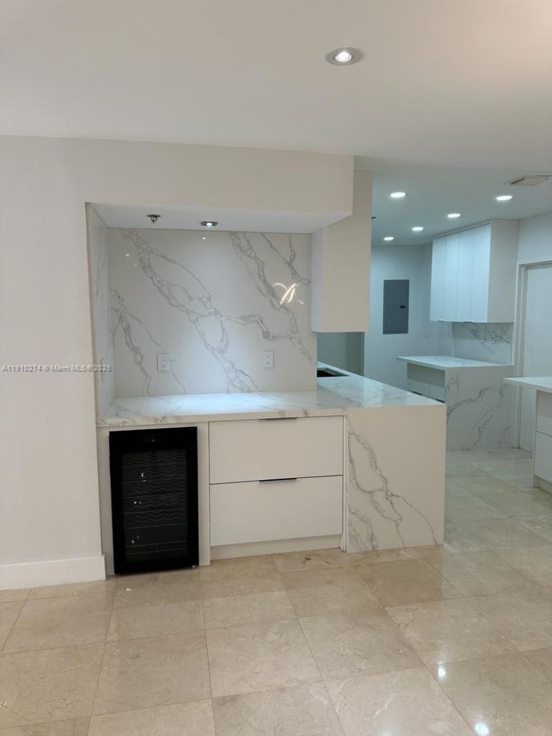 251 Crandon Blvd, Unit 430, Key Biscayne, FL 33149 Photo