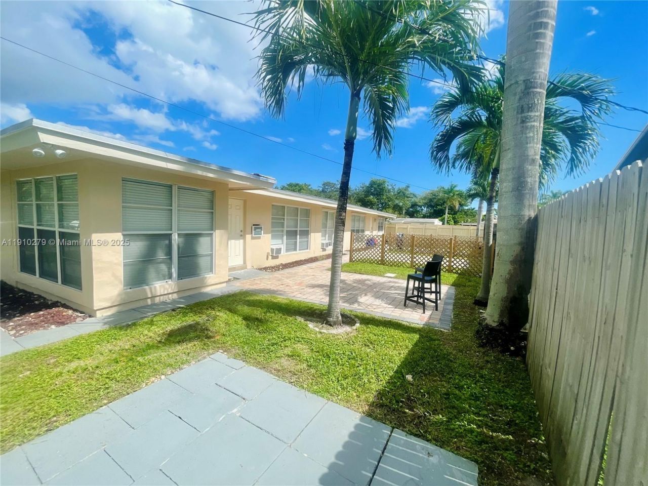 1505 NE 15th Ave, Unit 4, Fort Lauderdale, FL 33304 Photo