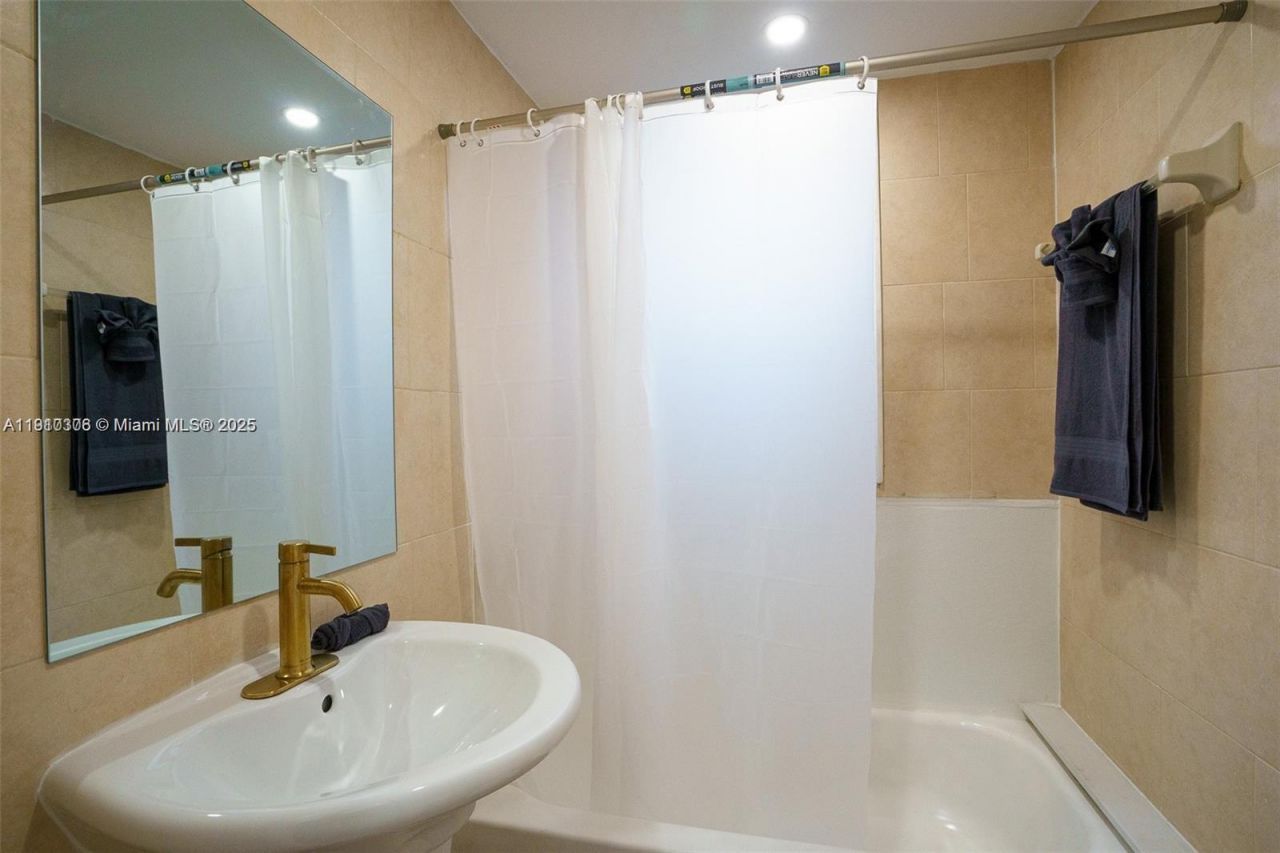 444 Ponce De Leon Blvd, Coral Gables, FL 33134 Photo