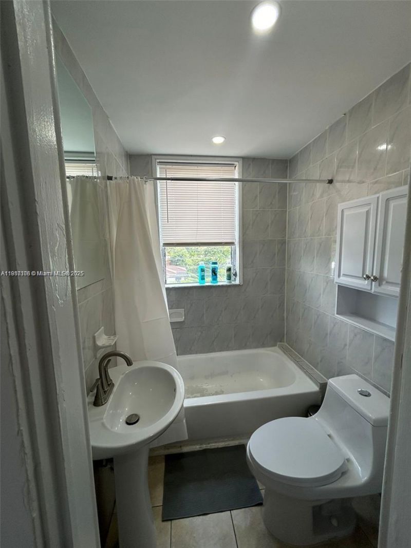 444 Ponce De Leon Blvd, Coral Gables, FL 33134 Photo