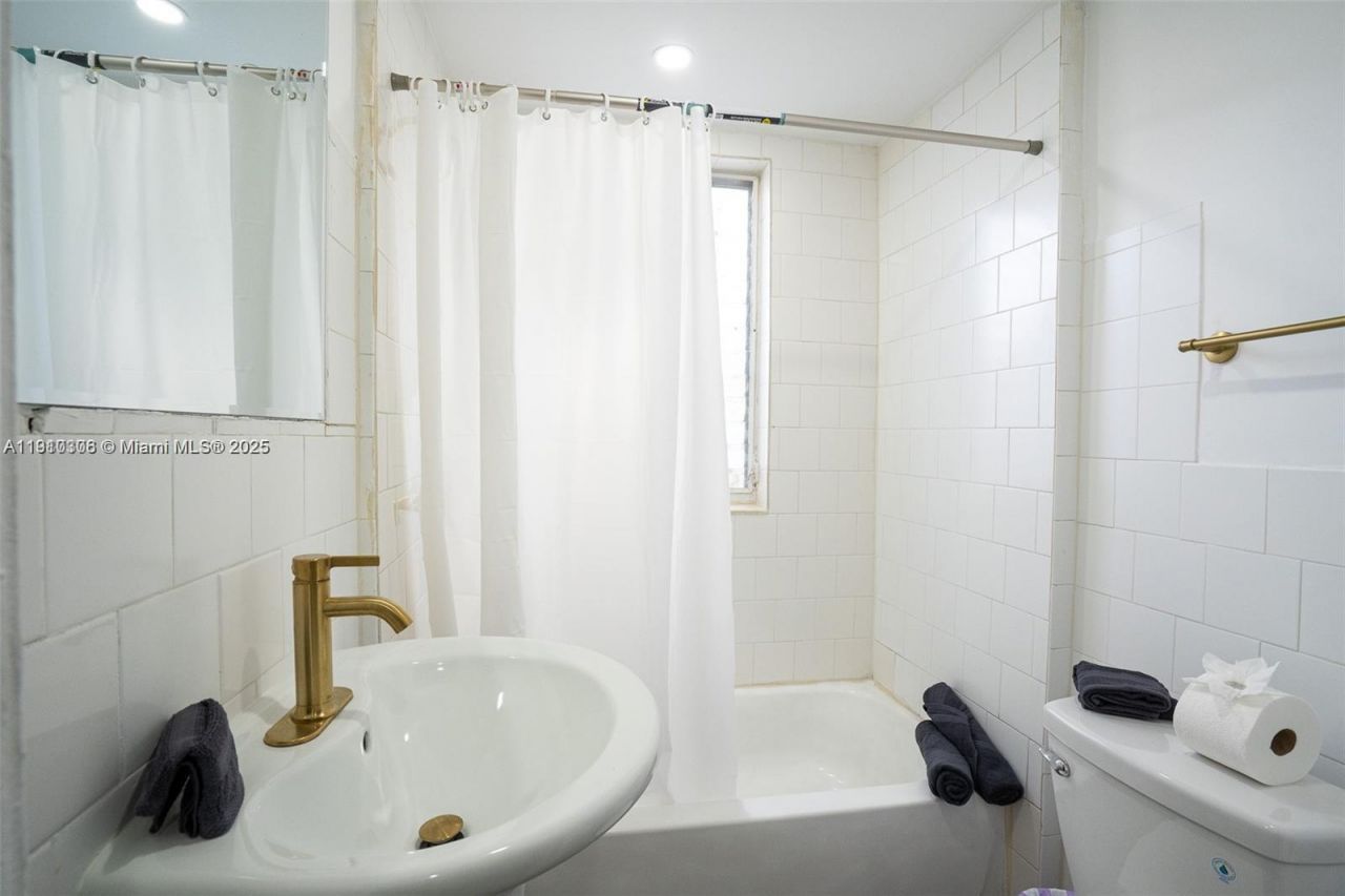 444 Ponce De Leon Blvd, Coral Gables, FL 33134 Photo