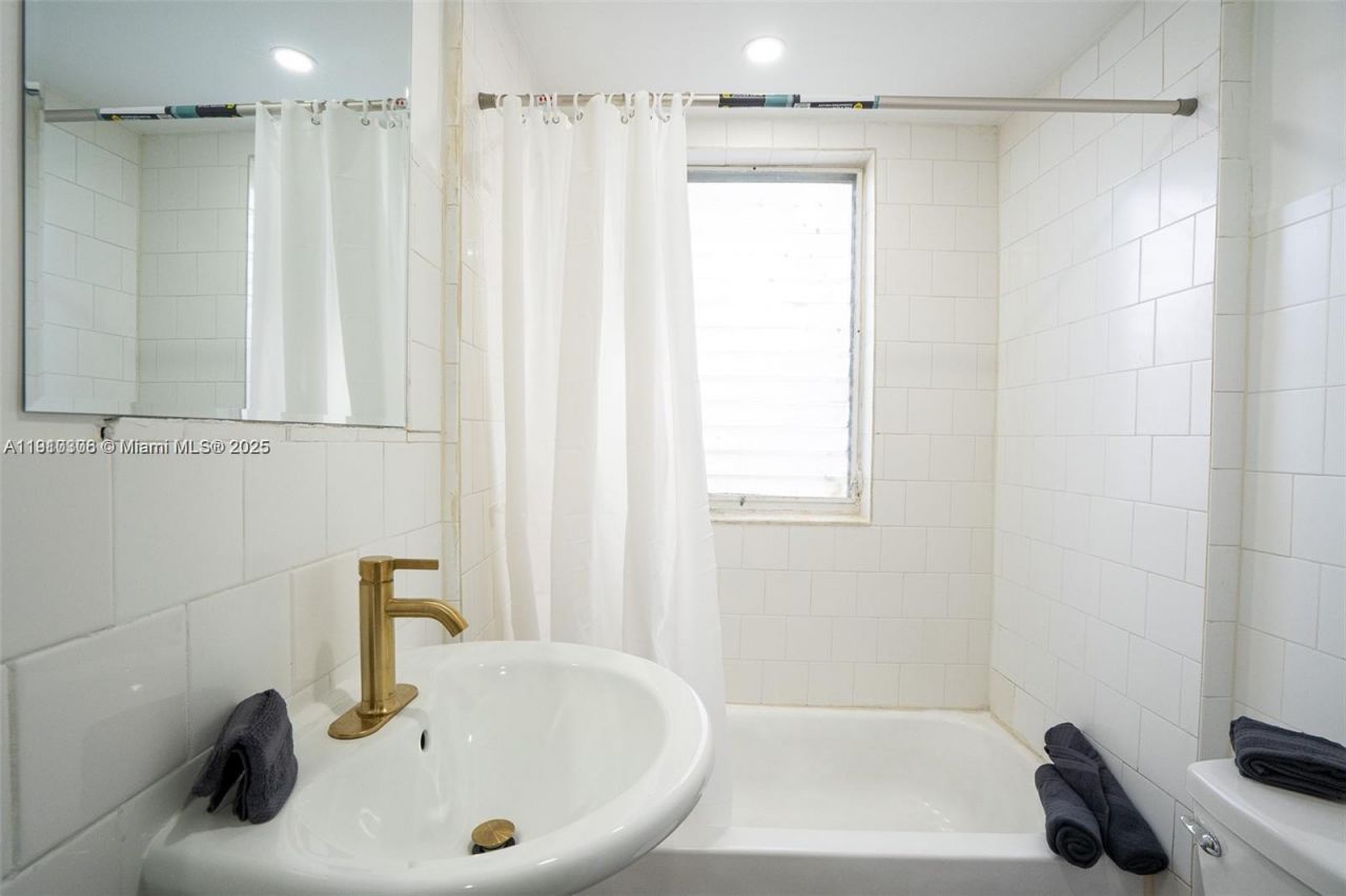 444 Ponce De Leon Blvd, Coral Gables, FL 33134 Photo