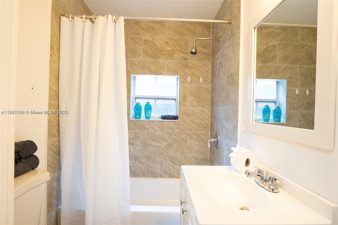 444 Ponce De Leon Blvd, Coral Gables, FL 33134 Photo