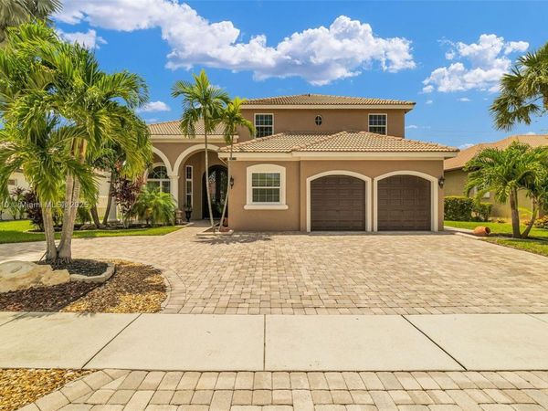 15974 SW 16th St, Pembroke Pines, FL 33027