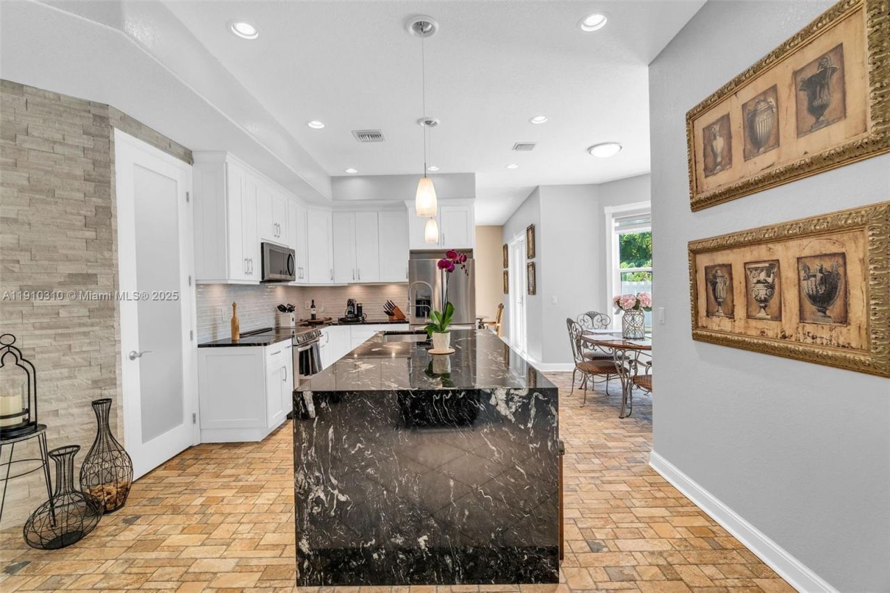 15974 SW 16th St, Pembroke Pines, FL 33027 Photo