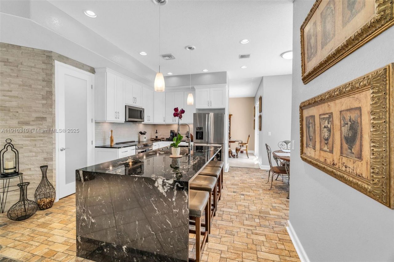 15974 SW 16th St, Pembroke Pines, FL 33027 Photo