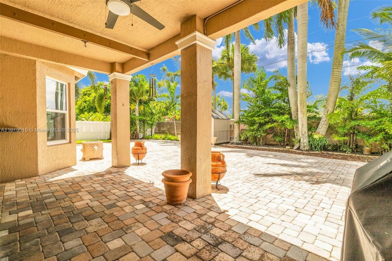 15974 SW 16th St, Pembroke Pines, FL 33027 Photo