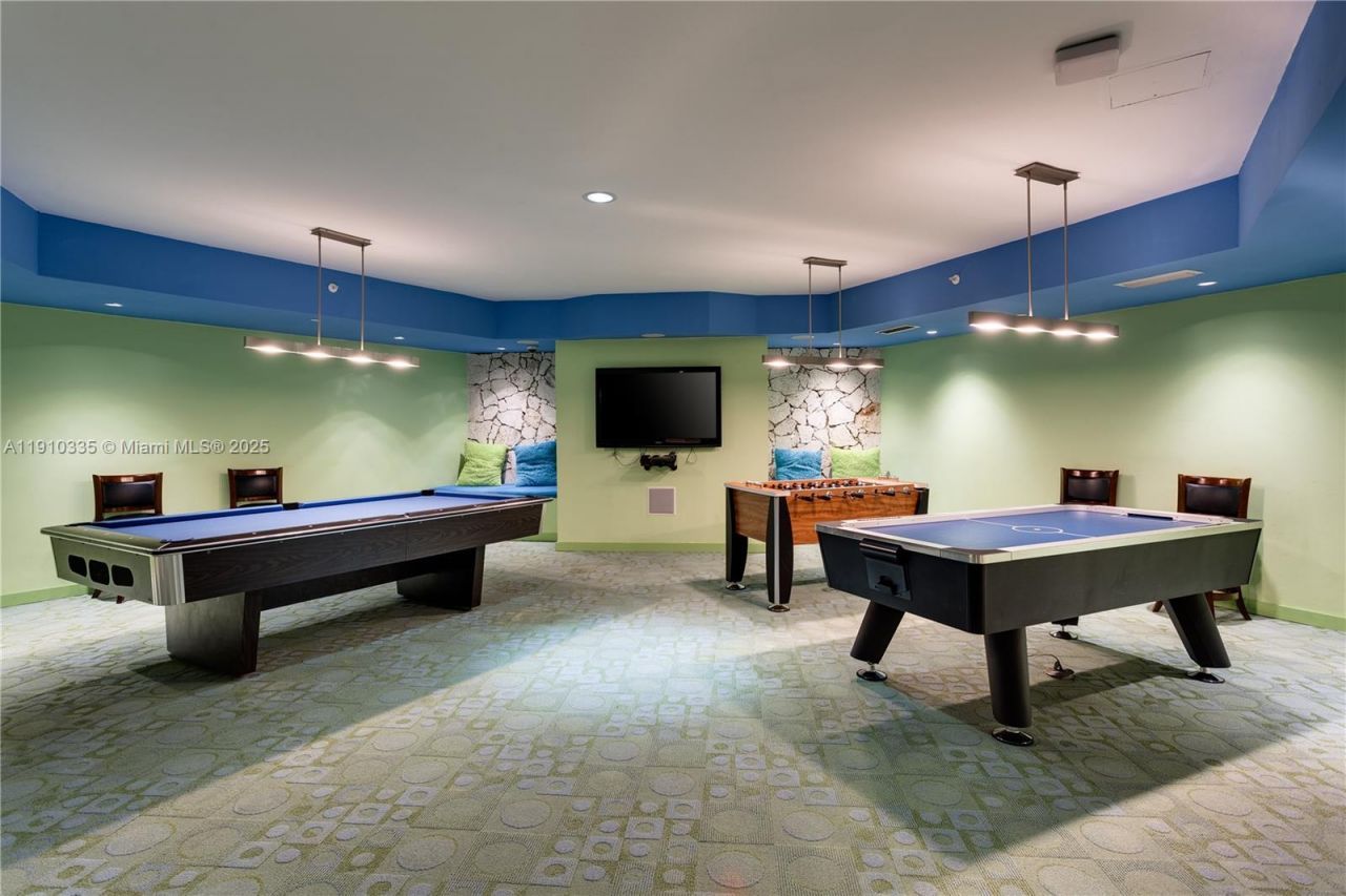 1111 Crandon Blvd, Unit C205, Key Biscayne, FL 33149 Photo