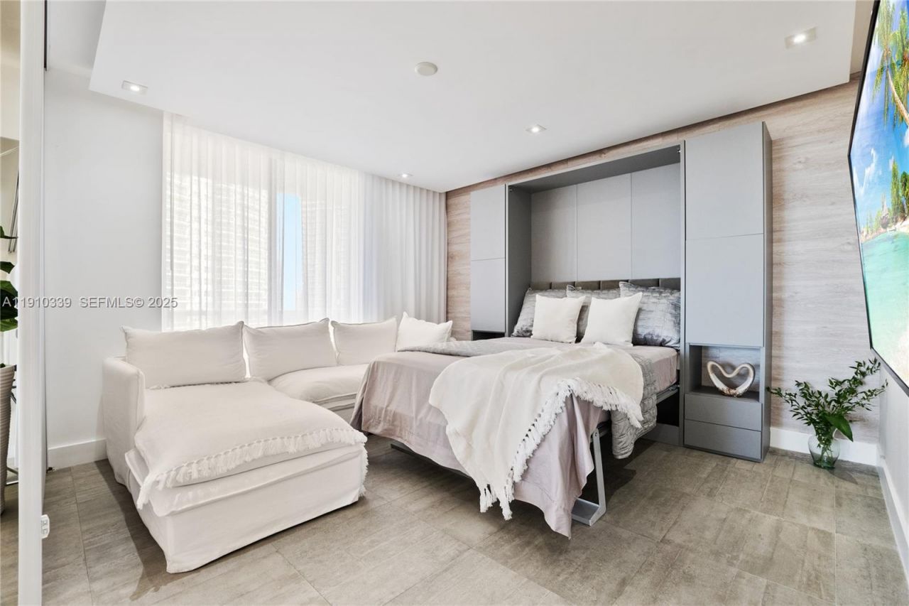 20281 E Country Club Dr, Unit 808, Aventura, FL 33180 Photo