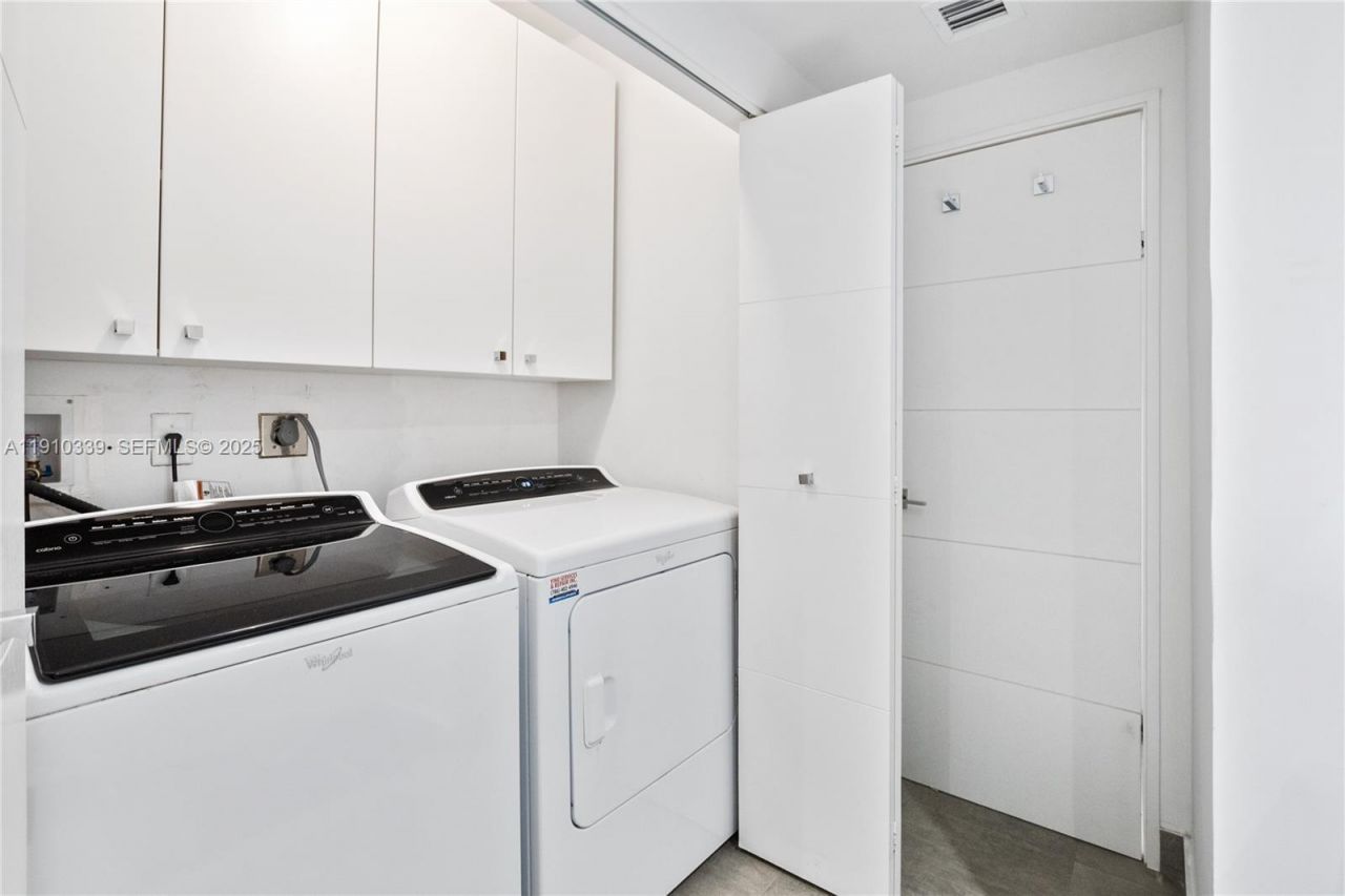 20281 E Country Club Dr, Unit 808, Aventura, FL 33180 Photo