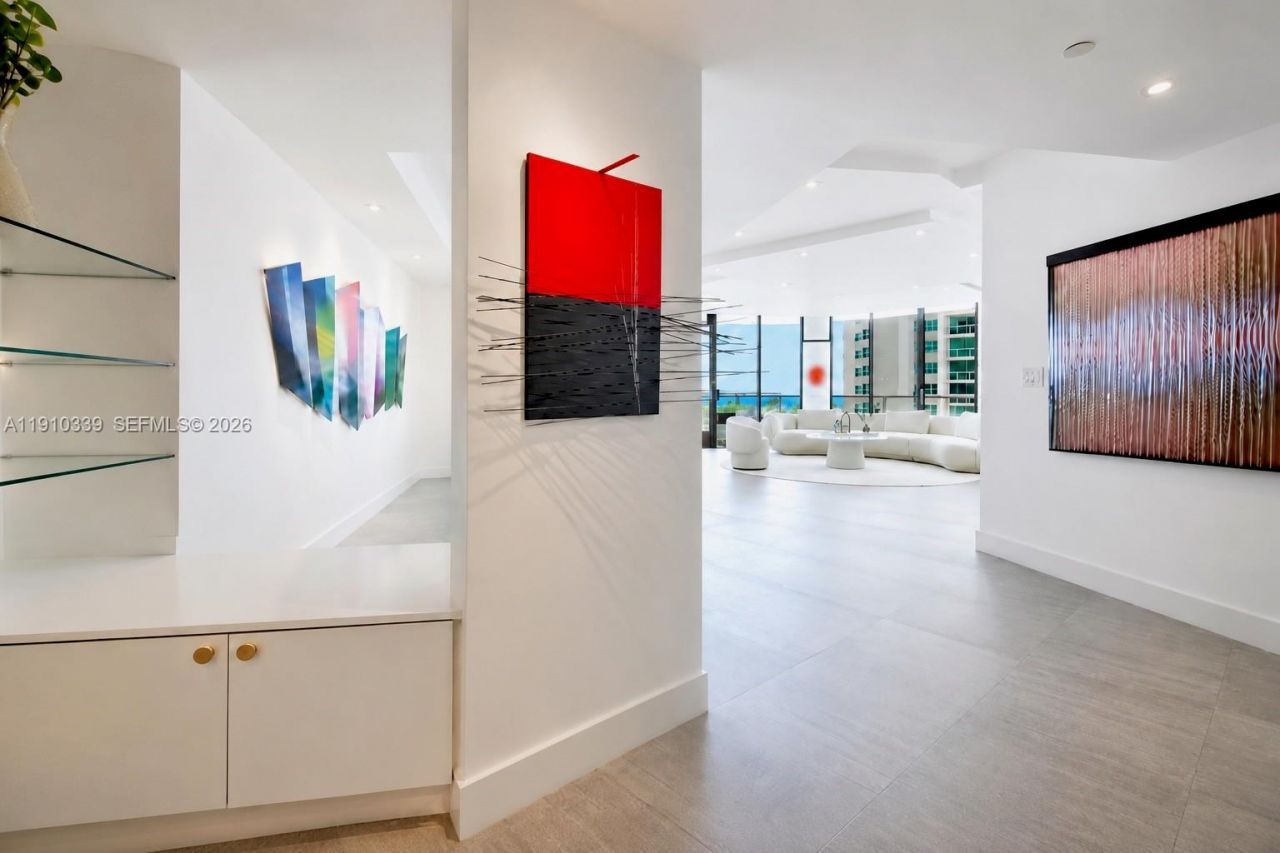 20281 E Country Club Dr, Unit 808, Aventura, FL 33180 Photo