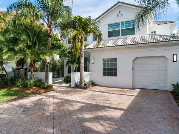 19941 NE 36th Pl, Aventura, FL 33180