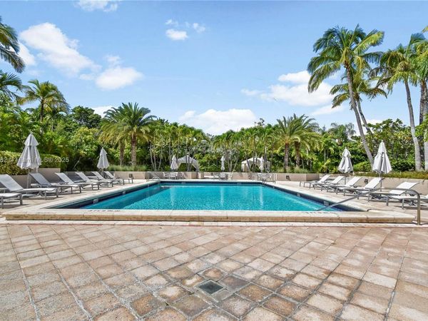 151 Crandon Blvd, Unit 1136, Key Biscayne, FL 33149