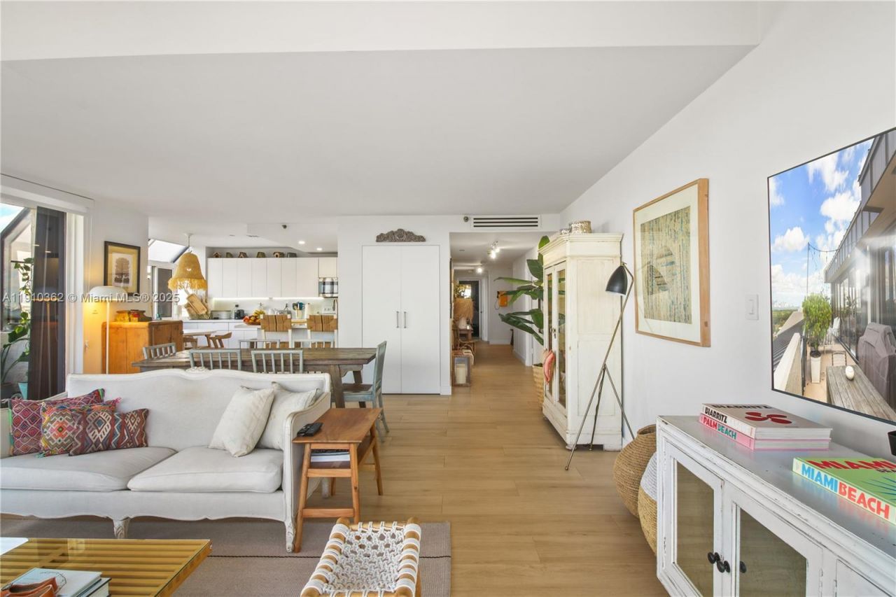 151 Crandon Blvd, Unit 1136, Key Biscayne, FL 33149 Photo