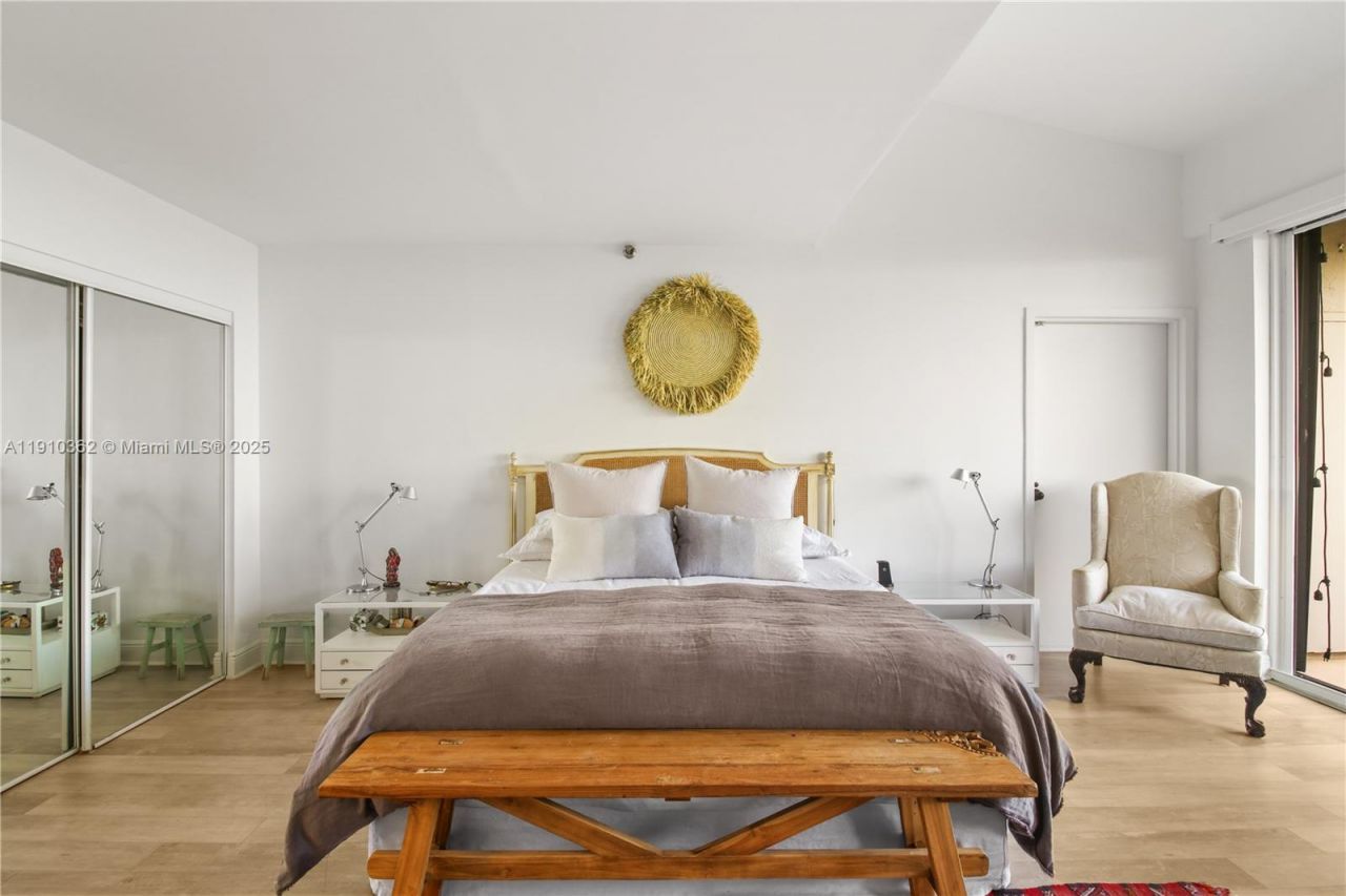 151 Crandon Blvd, Unit 1136, Key Biscayne, FL 33149 Photo