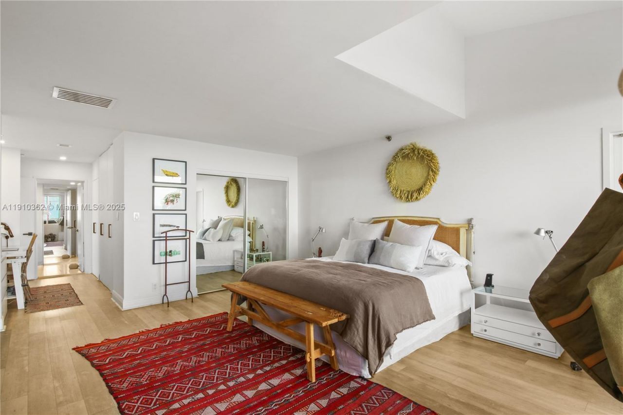 151 Crandon Blvd, Unit 1136, Key Biscayne, FL 33149 Photo