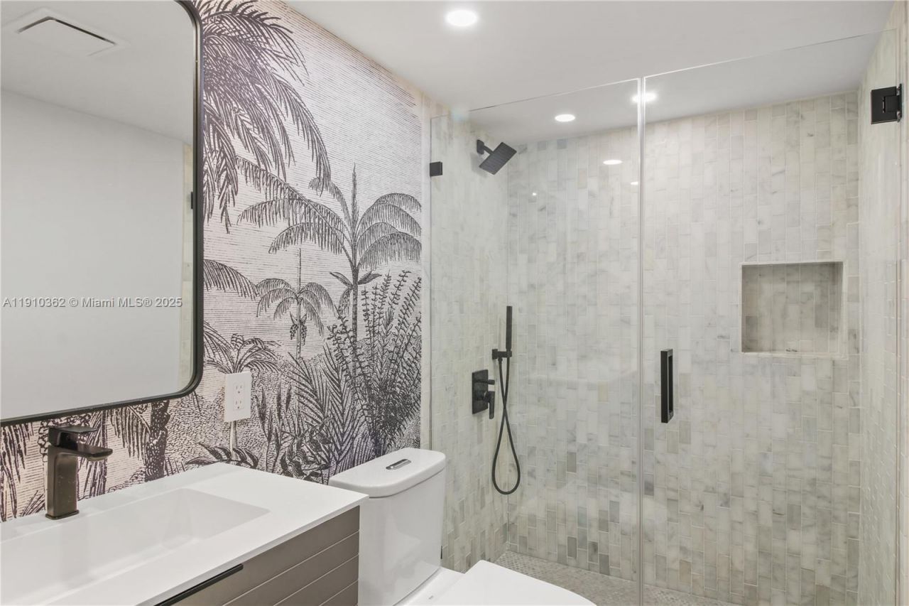 151 Crandon Blvd, Unit 1136, Key Biscayne, FL 33149 Photo