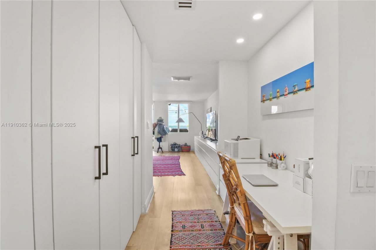 151 Crandon Blvd, Unit 1136, Key Biscayne, FL 33149 Photo