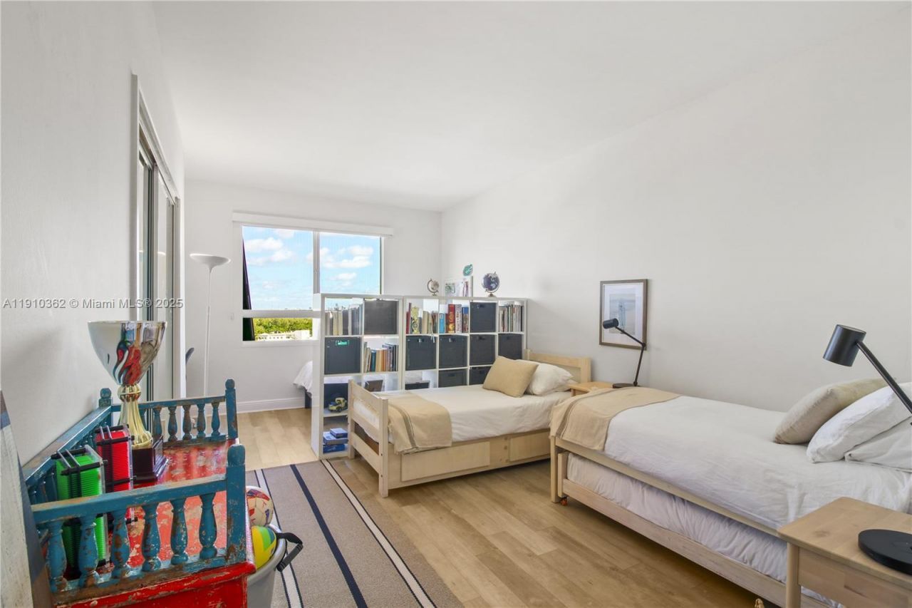 151 Crandon Blvd, Unit 1136, Key Biscayne, FL 33149 Photo