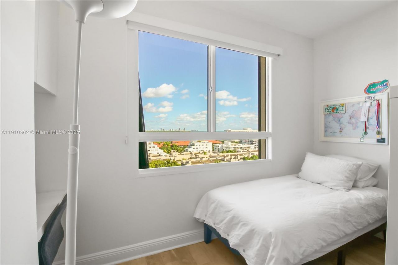 151 Crandon Blvd, Unit 1136, Key Biscayne, FL 33149 Photo