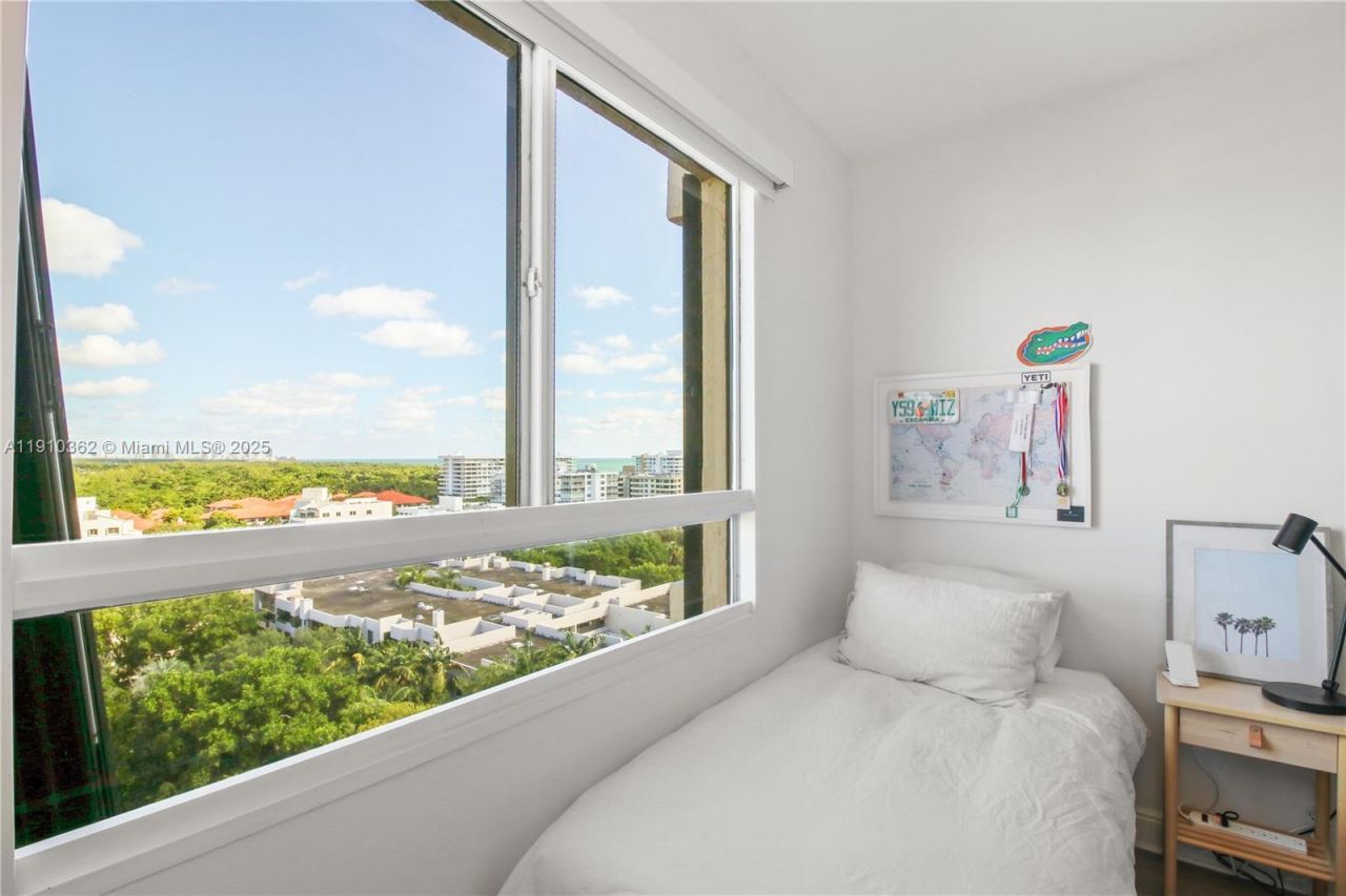 151 Crandon Blvd, Unit 1136, Key Biscayne, FL 33149 Photo