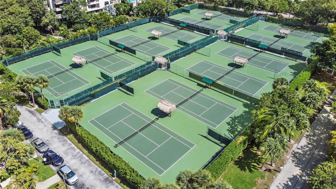 151 Crandon Blvd, Unit 1136, Key Biscayne, FL 33149 Photo