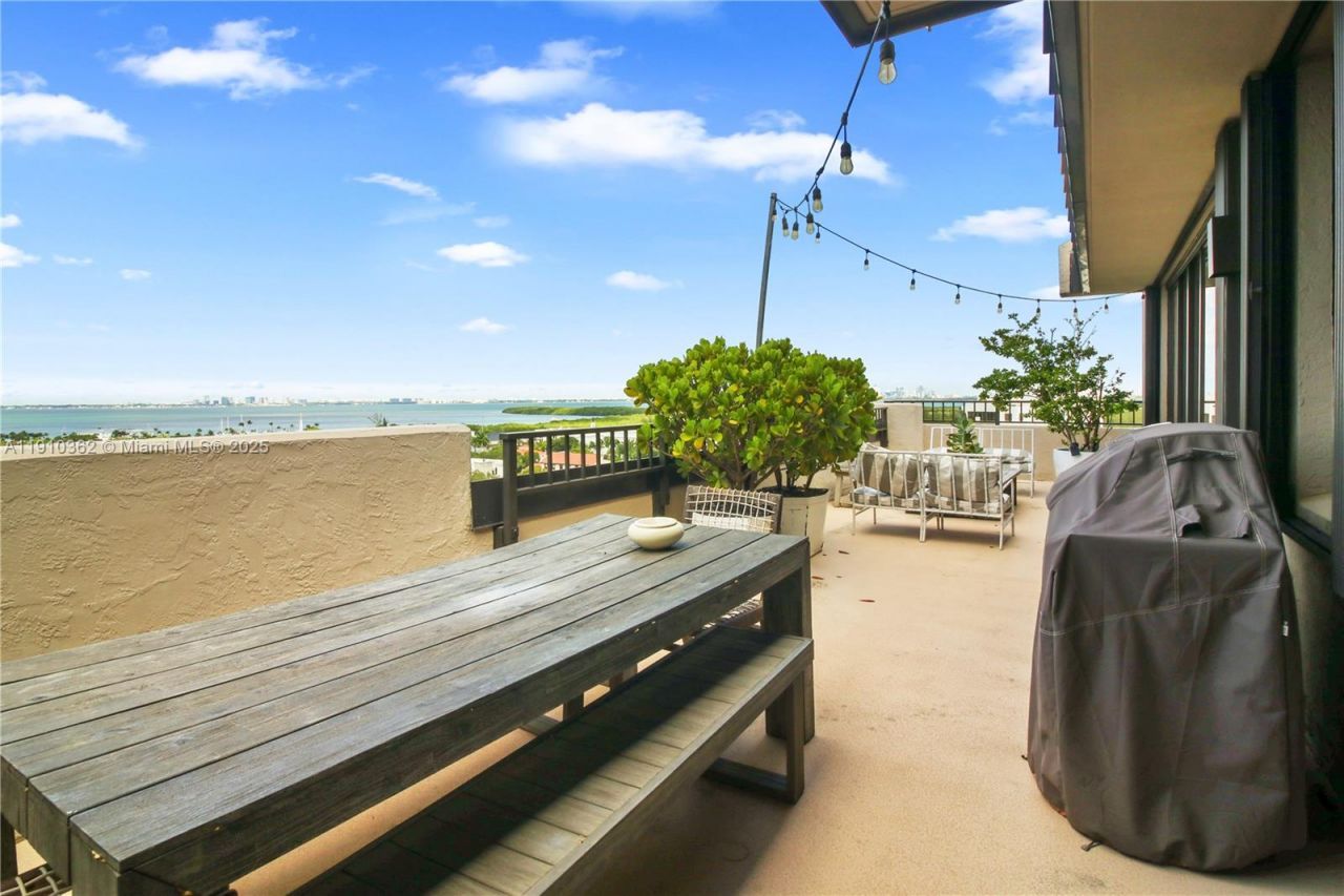 151 Crandon Blvd, Unit 1136, Key Biscayne, FL 33149 Photo